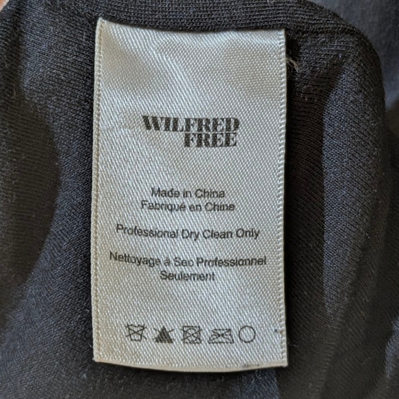 Aritzia - Wilfred Black Sheath Mini Dress Scoop Neck Short Sleeve - Picture 5 of 8